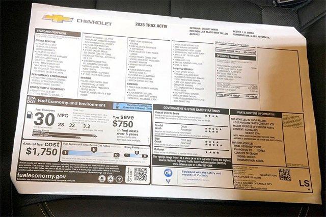 2025 Chevrolet Trax Vehicle Photo in KANSAS CITY, MO 64114-4502
