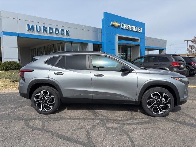 2025 Chevrolet Trax Vehicle Photo in MANHATTAN, KS 66502-5036