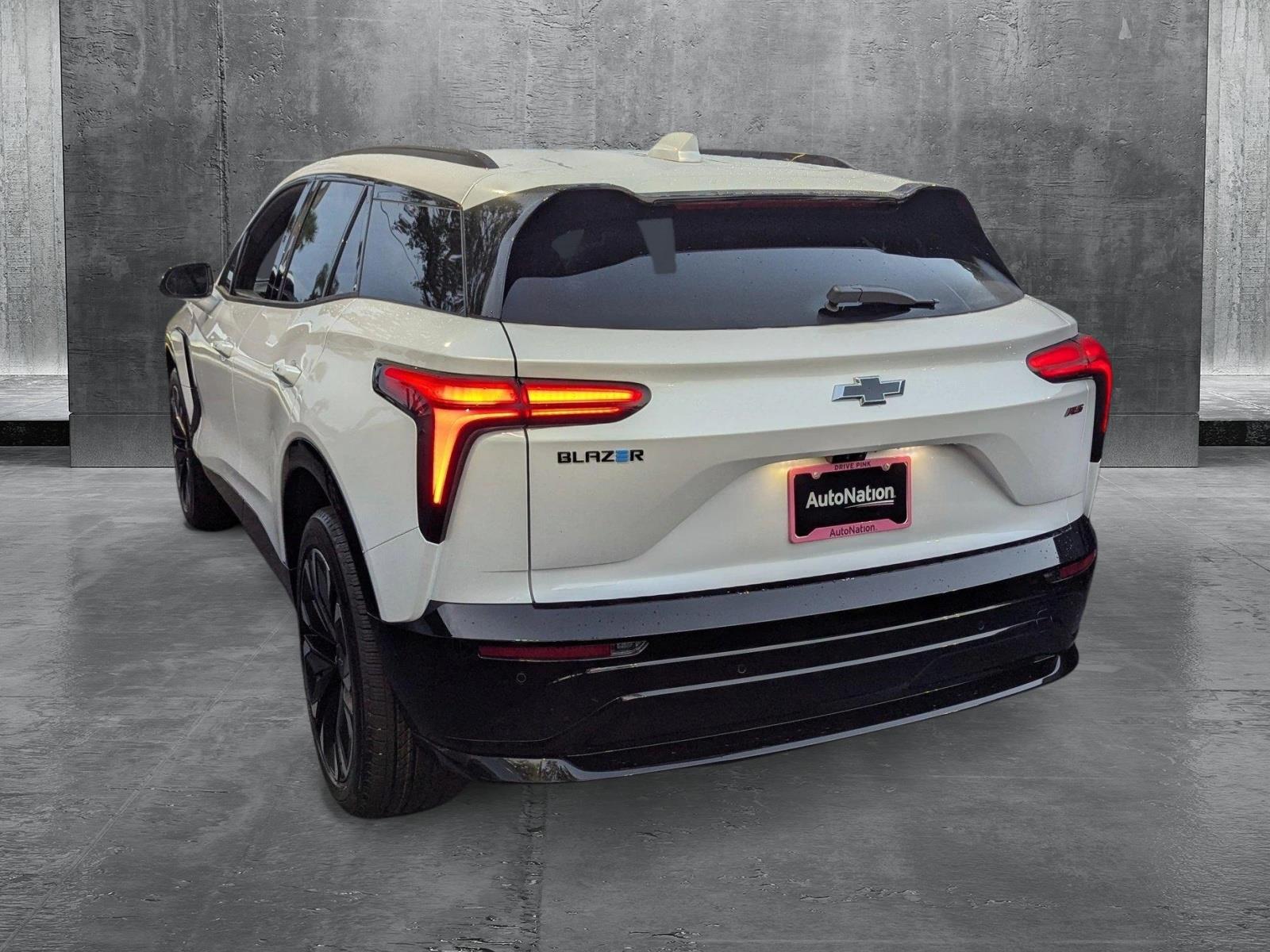 2025 Chevrolet Blazer EV Vehicle Photo in GREENACRES, FL 33463-3207
