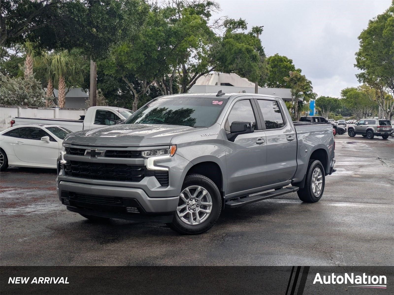 2024 Chevrolet Silverado 1500 Vehicle Photo in GREENACRES, FL 33463-3207