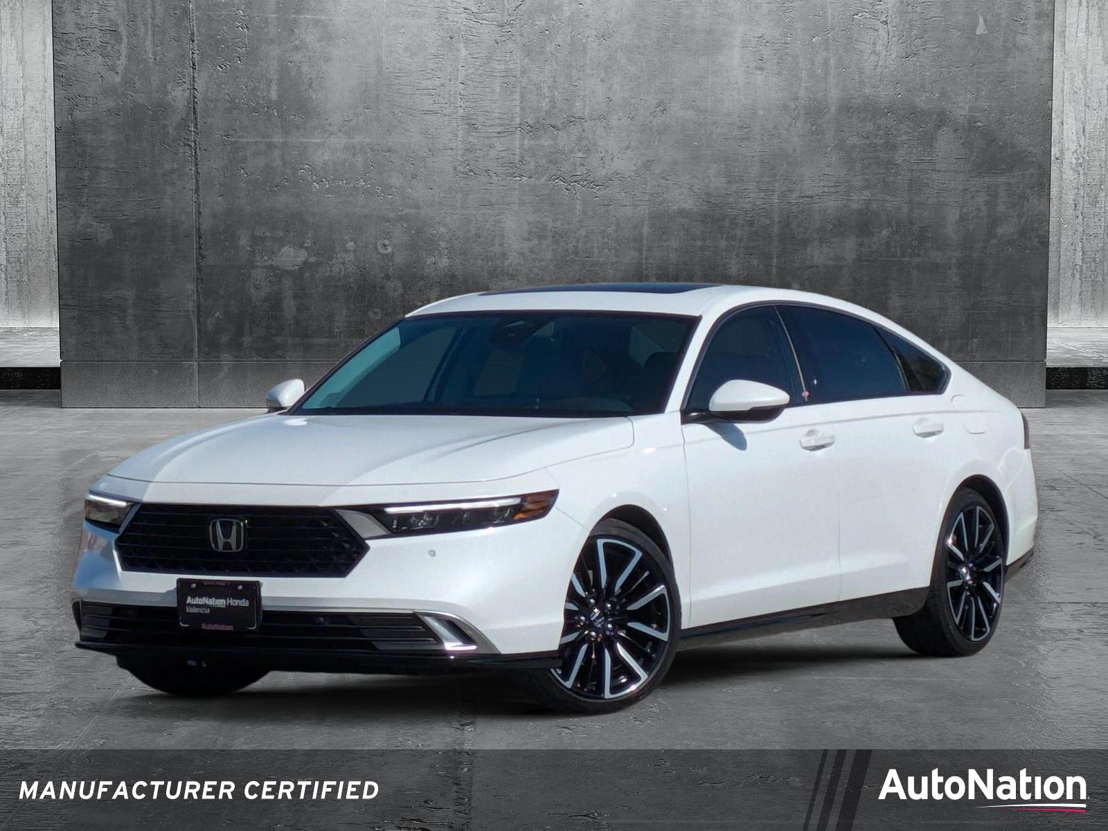 2024 Honda Accord Hybrid Vehicle Photo in Valencia, CA 91355-1794