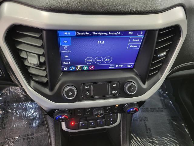 2023 GMC Acadia Vehicle Photo in APPLETON, WI 54914-8833