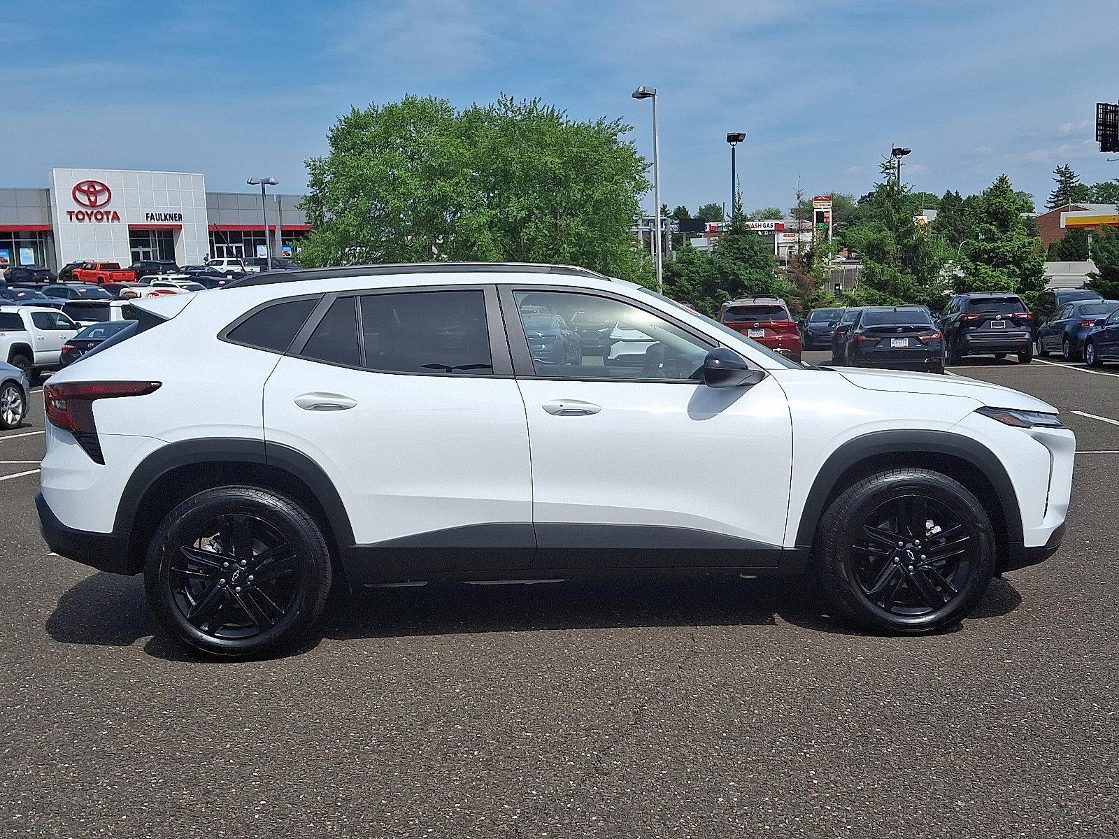 2025 Chevrolet Trax Vehicle Photo in Trevose, PA 19053