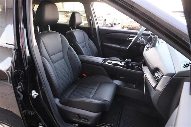 2025 Nissan Rogue Vehicle Photo in Hazelwood, MO 63042