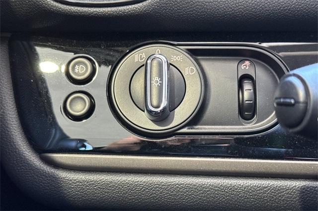 2022 MINI Countryman Vehicle Photo in ELK GROVE, CA 95757-8703