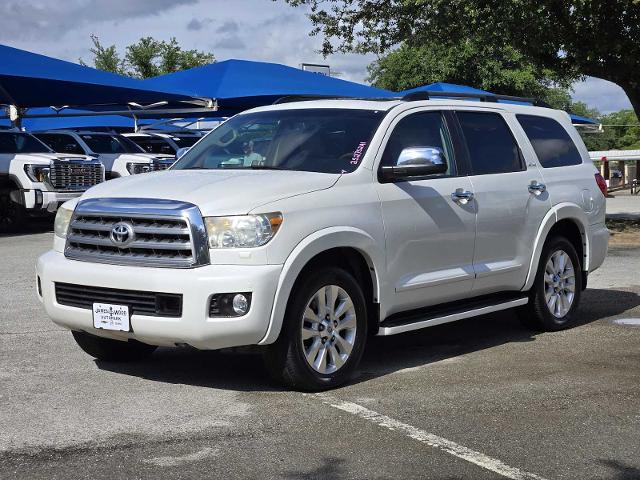 2010 Toyota Sequoia Vehicle Photo in DENTON, TX 76210-9321