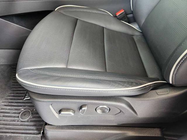 2025 Cadillac Escalade Vehicle Photo in HOUSTON, TX 77079