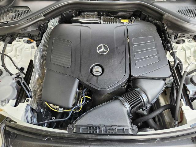 2025 Mercedes-Benz GLC Vehicle Photo in HOUSTON, TX 77079