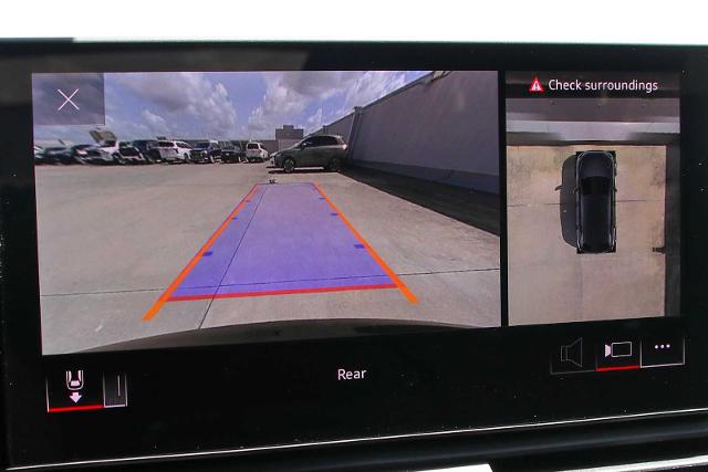 2024 Audi Q5 Vehicle Photo in SUGAR LAND, TX 77478