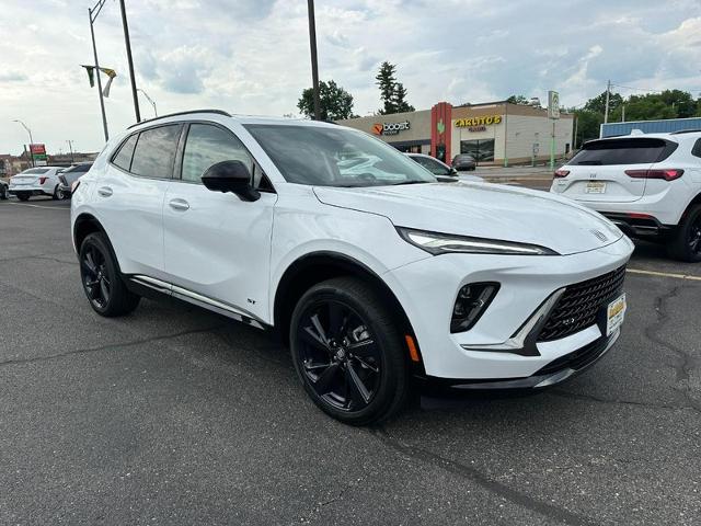 2025 Buick Envision Vehicle Photo in COLUMBIA, MO 65203-3903