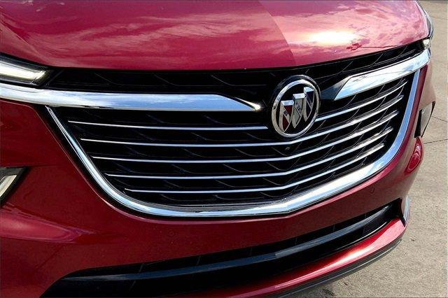 2024 Buick Enclave Vehicle Photo in TOPEKA, KS 66609-0000