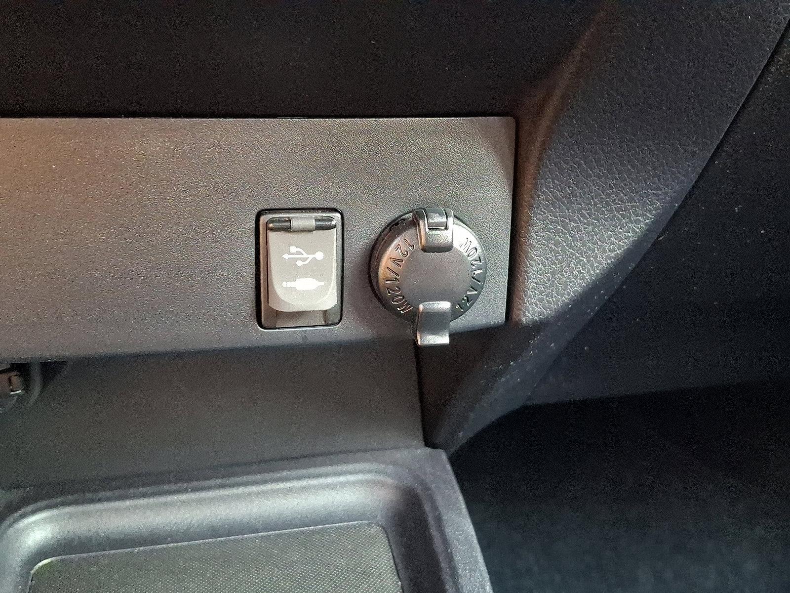 2017 Toyota RAV4 Vehicle Photo in Harrisburg, PA 17111