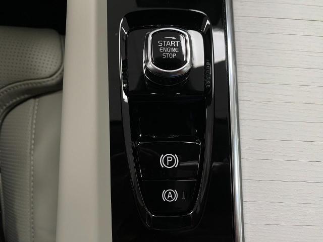 2026 Volvo XC60 Plug-In Hybrid Vehicle Photo in Appleton, WI 54913