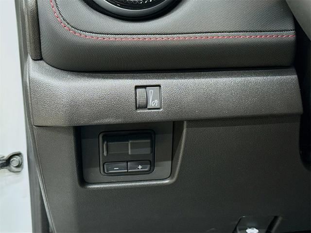 2024 Chevrolet Colorado Vehicle Photo in EVERETT, WA 98203-5662