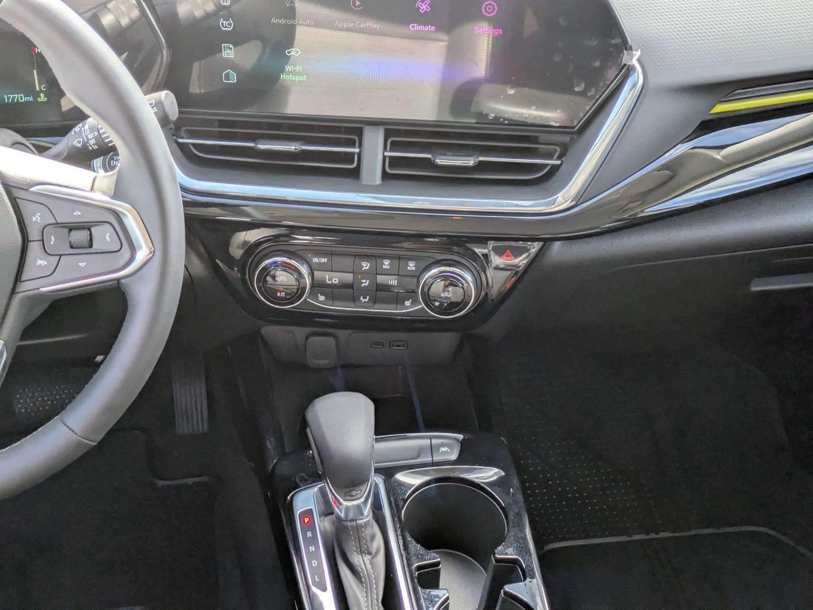 2025 Chevrolet Trax Vehicle Photo in SELMA, TX 78154-1460