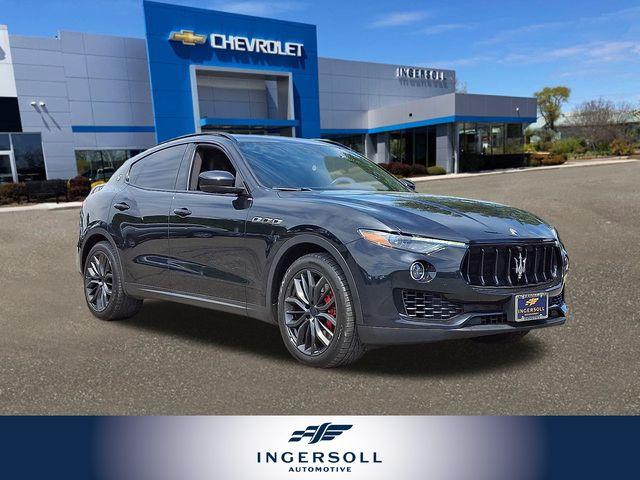 2017 Maserati Levante Vehicle Photo in DANBURY, CT 06810-5034