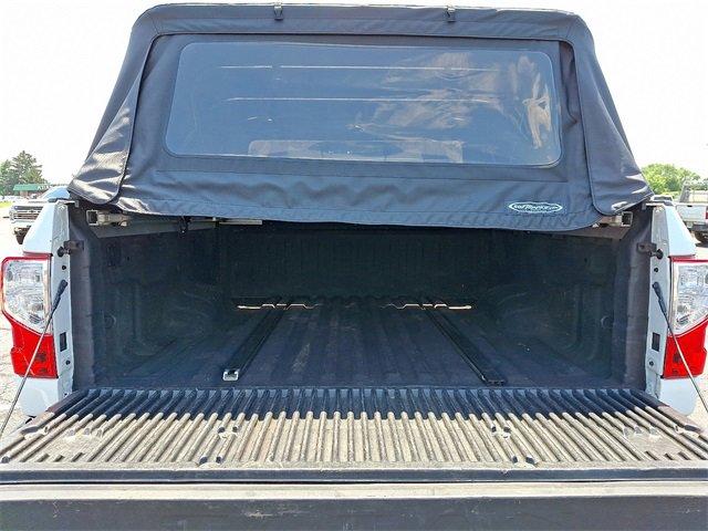 2017 Nissan Titan Vehicle Photo in LANCASTER, PA 17601-0000