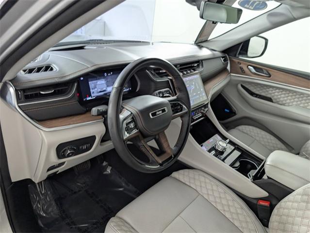 2022 Jeep Grand Cherokee Vehicle Photo in ENGLEWOOD, CO 80113-6708