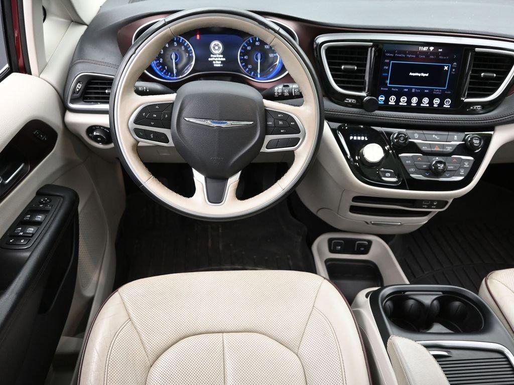 2019 Chrysler Pacifica Vehicle Photo in Marion, IA 52302