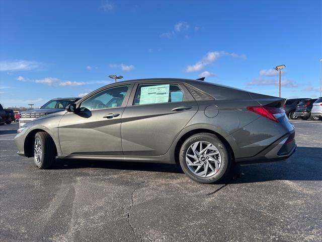 2025 Hyundai ELANTRA Hybrid Vehicle Photo in Shiloh, IL 62269