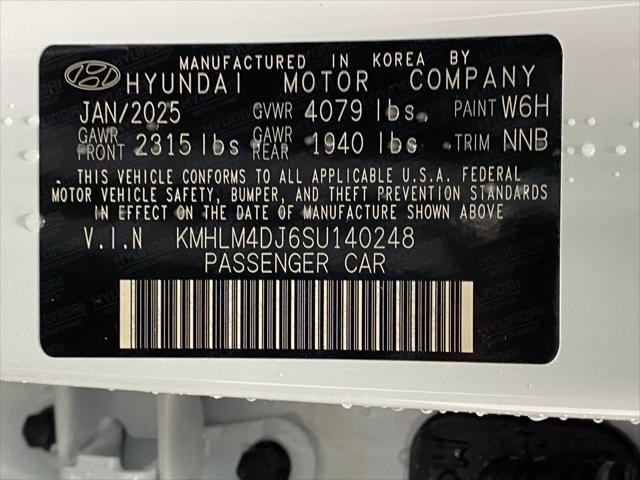2025 Hyundai ELANTRA Hybrid Vehicle Photo in Appleton, WI 54913