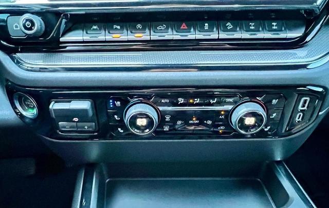 2024 Chevrolet Silverado 1500 Vehicle Photo in EFFINGHAM, IL 62401-2832