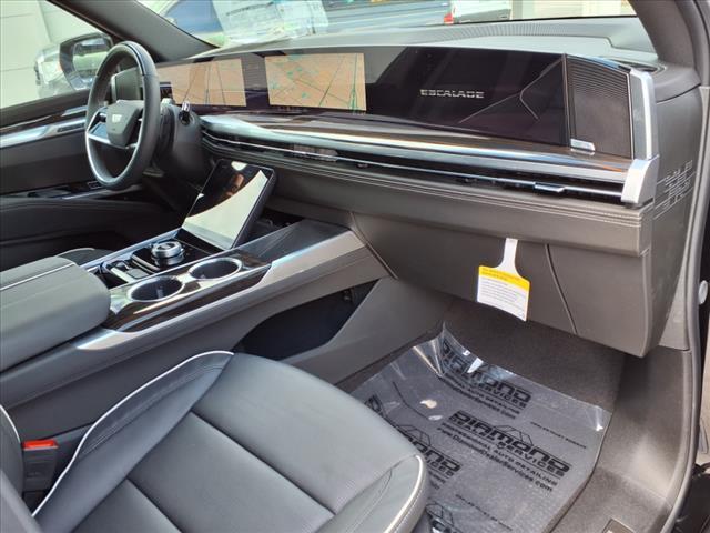 2025 Cadillac Escalade ESV Vehicle Photo in TAMPA, FL 33612-3404