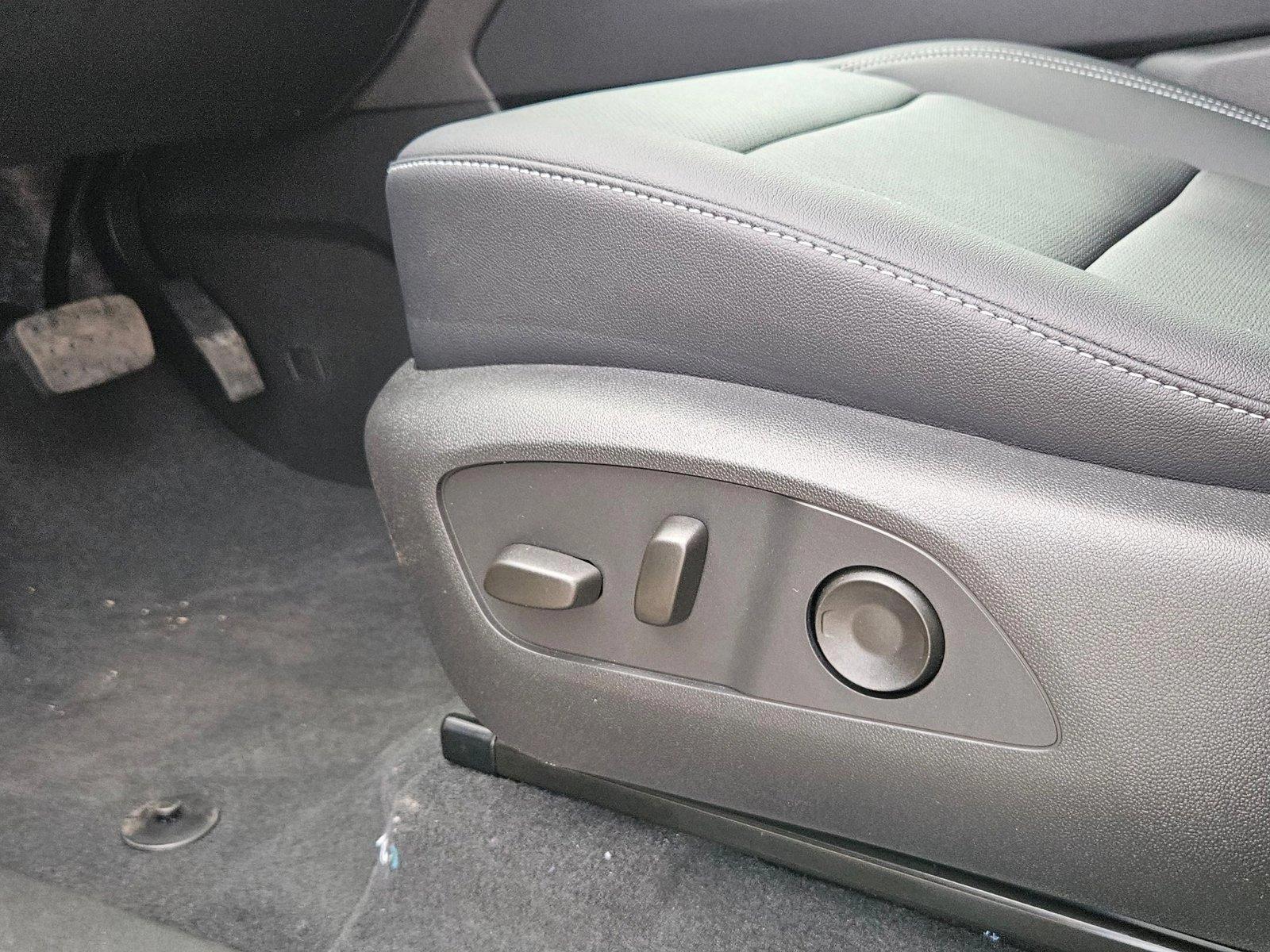 2025 Chevrolet Traverse Vehicle Photo in PEORIA, AZ 85382-3715