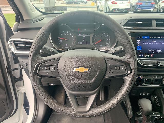 2022 Chevrolet Trailblazer Vehicle Photo in MOON TOWNSHIP, PA 15108-2571