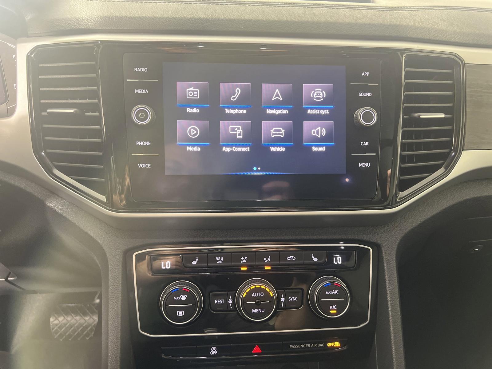 2022 Volkswagen Atlas Vehicle Photo in GEORGETOWN, TX 78626-7508