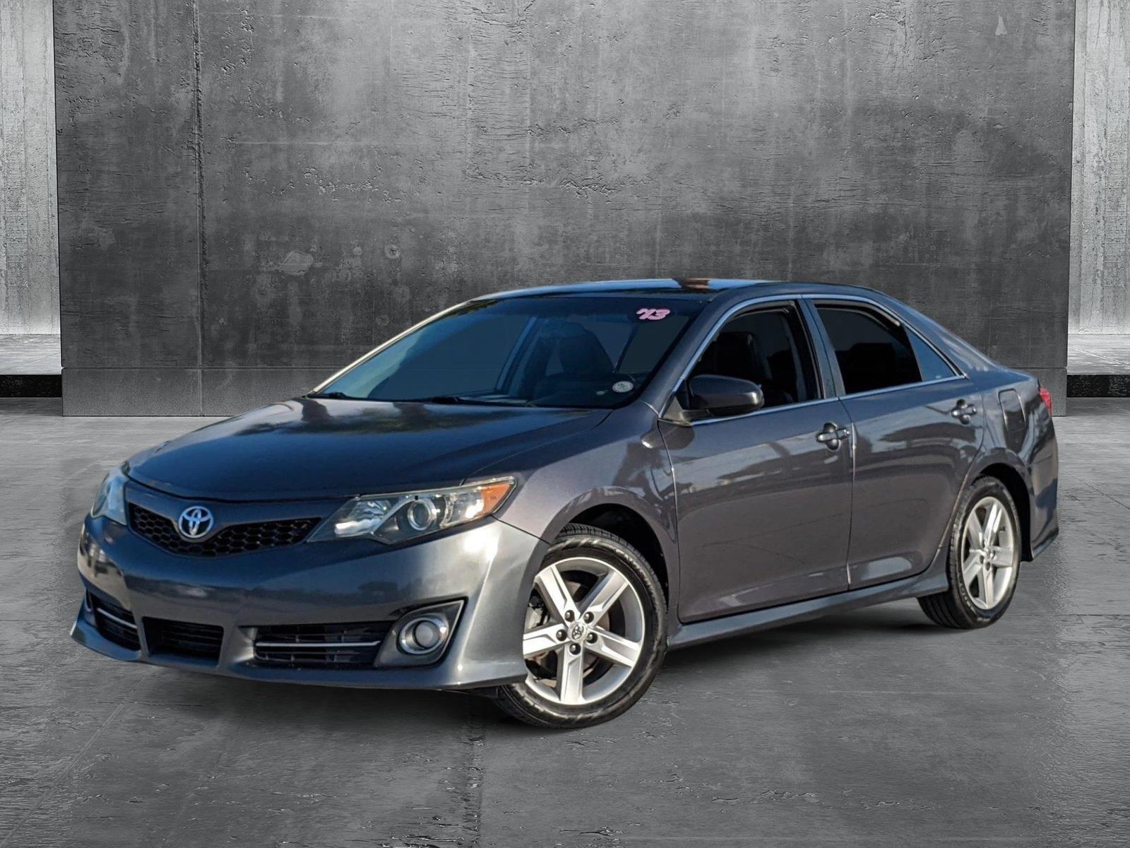 2013 Toyota Camry Vehicle Photo in Davie, FL 33331