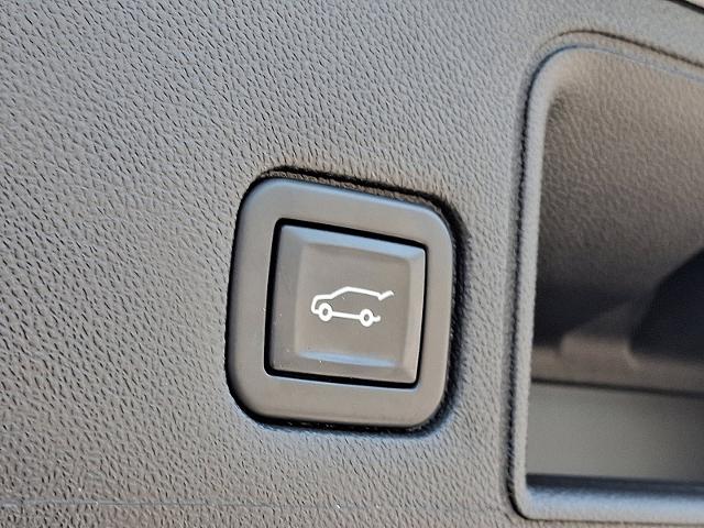 2022 GMC Terrain Vehicle Photo in TREVOSE, PA 19053-4984