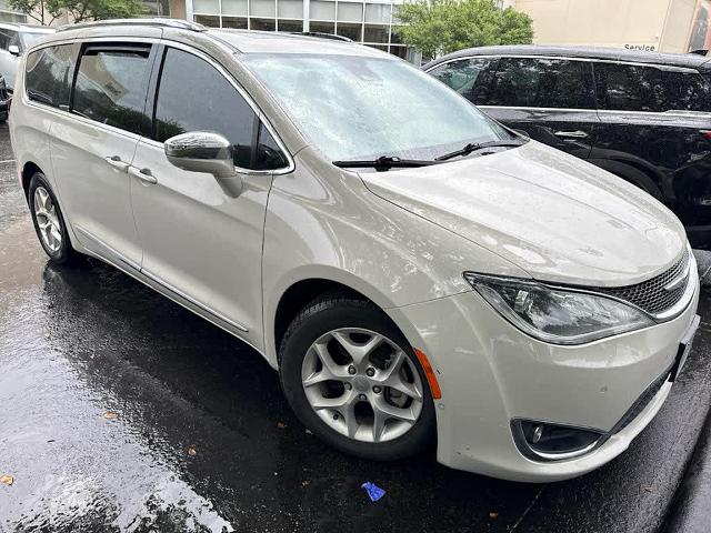 2020 Chrysler Pacifica Vehicle Photo in DALLAS, TX 75209