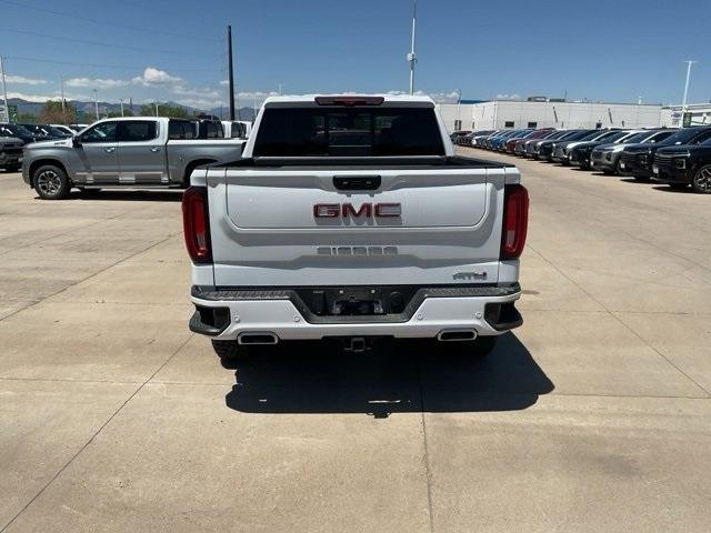 2024 GMC Sierra 1500 Vehicle Photo in ENGLEWOOD, CO 80113-6708