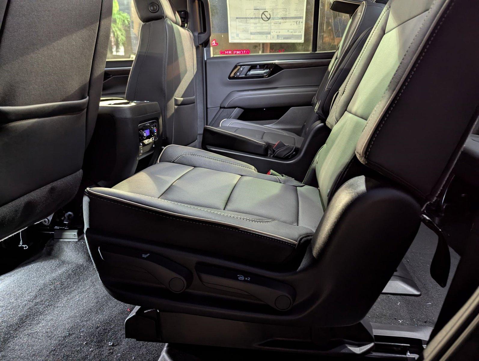 2025 Chevrolet Tahoe Vehicle Photo in MIAMI, FL 33172-3015