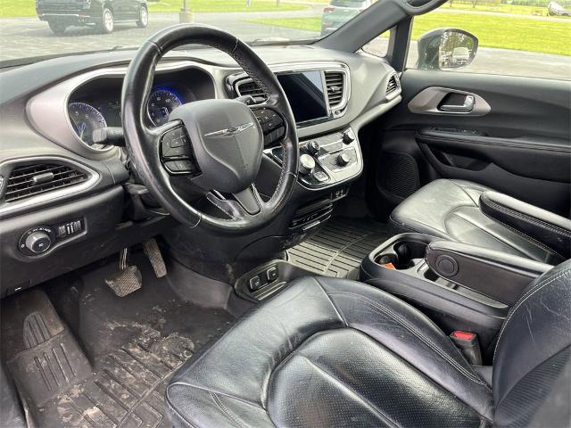 2020 Chrysler Pacifica Vehicle Photo in TULLY, NY 13159-3159