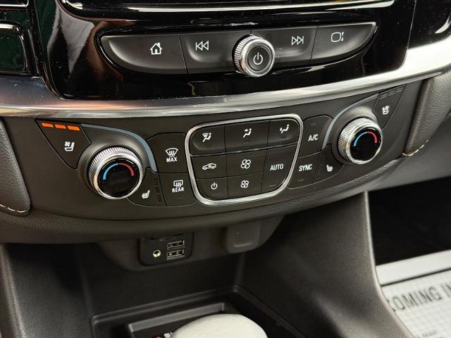2023 Chevrolet Traverse Vehicle Photo in COLUMBIA, MO 65203-3903