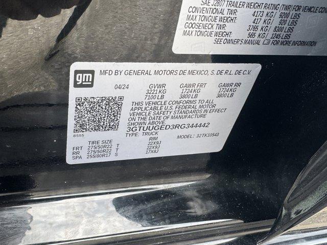 2024 GMC Sierra 1500 Vehicle Photo in LEOMINSTER, MA 01453-2952