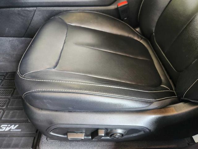 2021 Jeep Grand Cherokee L Vehicle Photo in HOUSTON, TX 77079