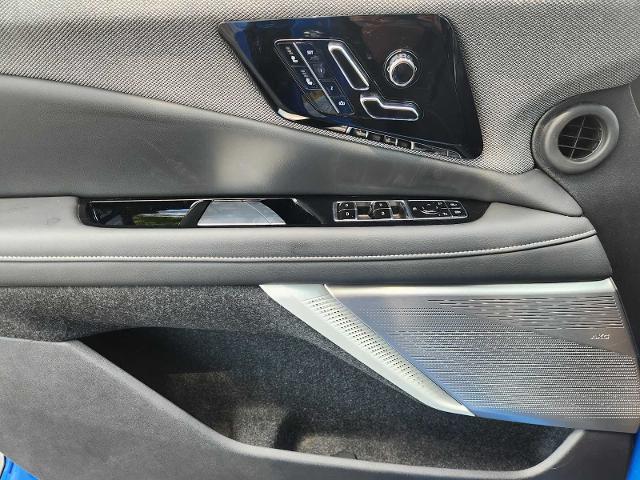 2025 Cadillac OPTIQ Vehicle Photo in Grapevine, TX 76051