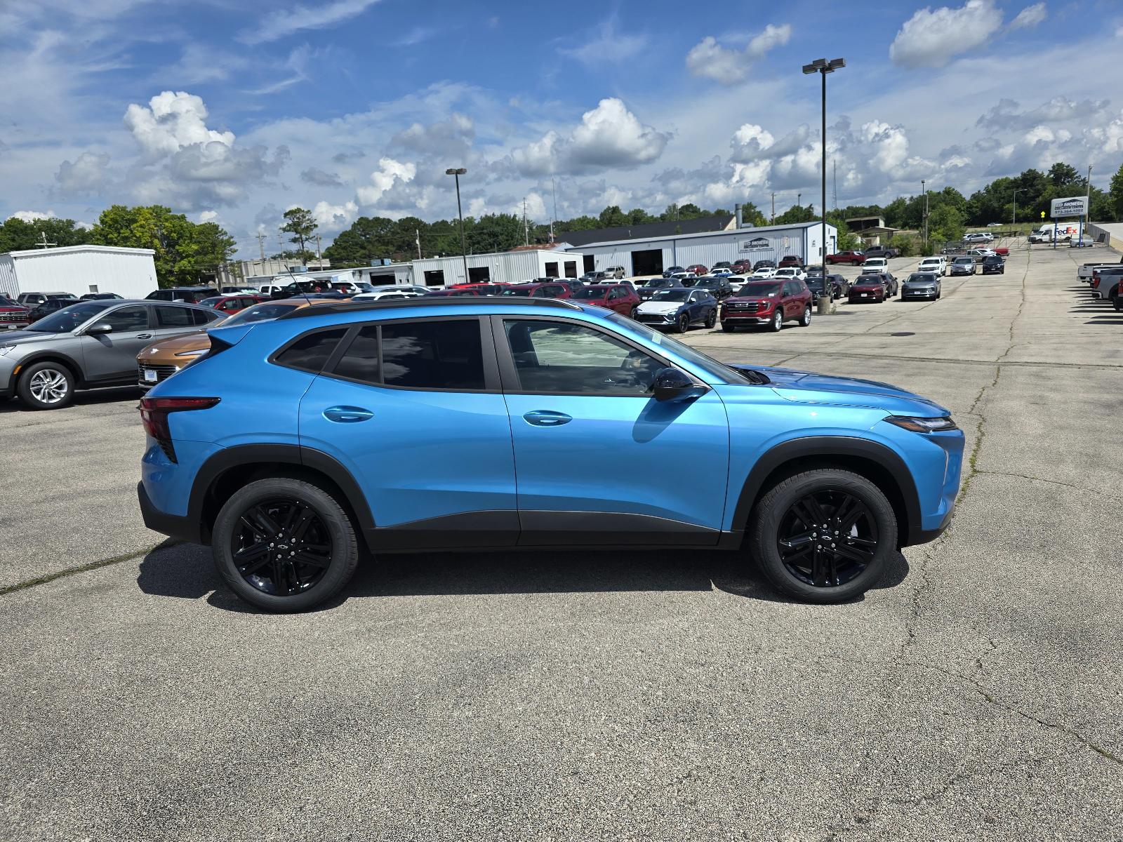 2025 Chevrolet Trax Vehicle Photo in Rolla, MO 65401