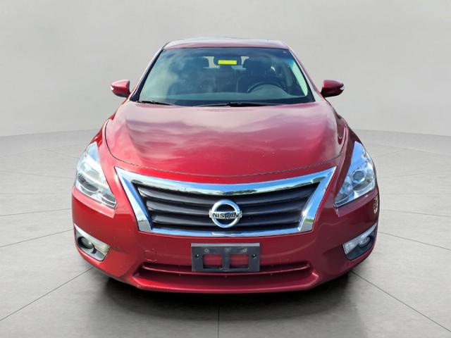 2013 Nissan Altima Vehicle Photo in Oshkosh, WI 54904