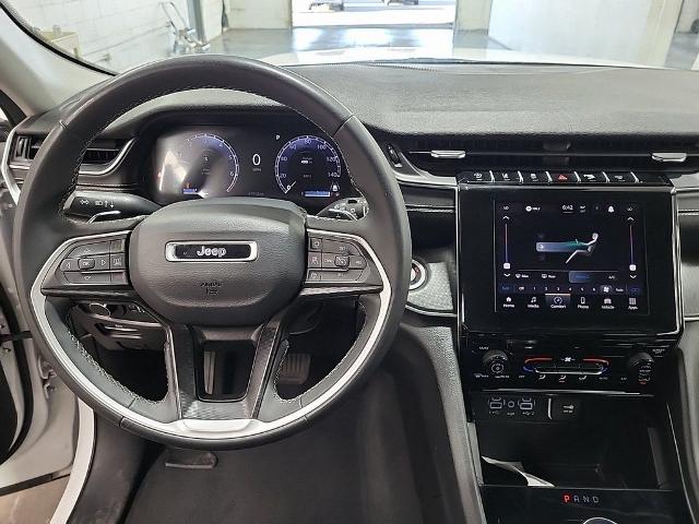 2023 Jeep Grand Cherokee Vehicle Photo in Cedar Rapids, IA 52402