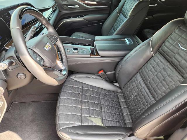 2024 Cadillac Escalade Vehicle Photo in DENTON, TX 76210-9321