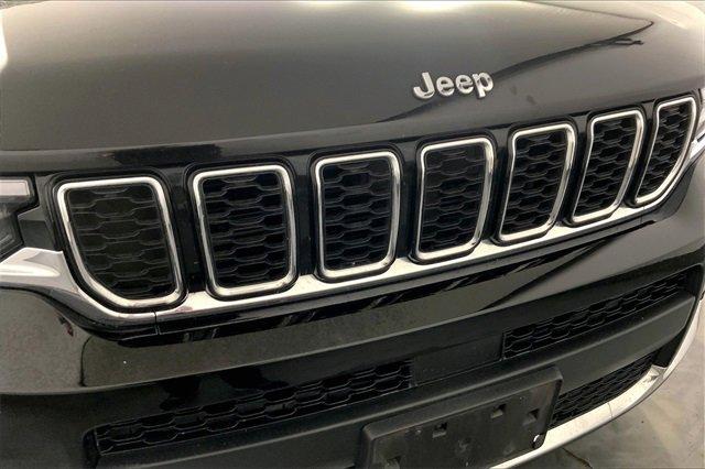 2021 Jeep Grand Cherokee L Vehicle Photo in KANSAS CITY, MO 64114-4502