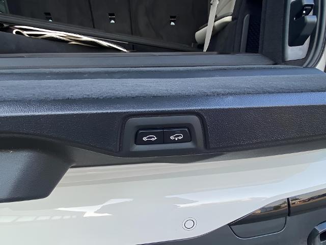 2024 BMW X7 Vehicle Photo in APPLETON, WI 54914-8833