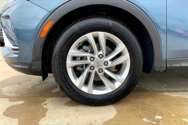 2024 Buick Envista Vehicle Photo in TOPEKA, KS 66609-0000