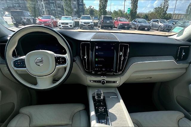 2022 Volvo XC60 Vehicle Photo in Houston, TX 77007