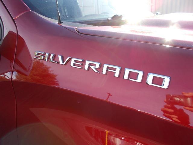 2021 Chevrolet Silverado 1500 Vehicle Photo in LOWELL, MA 01852-4336