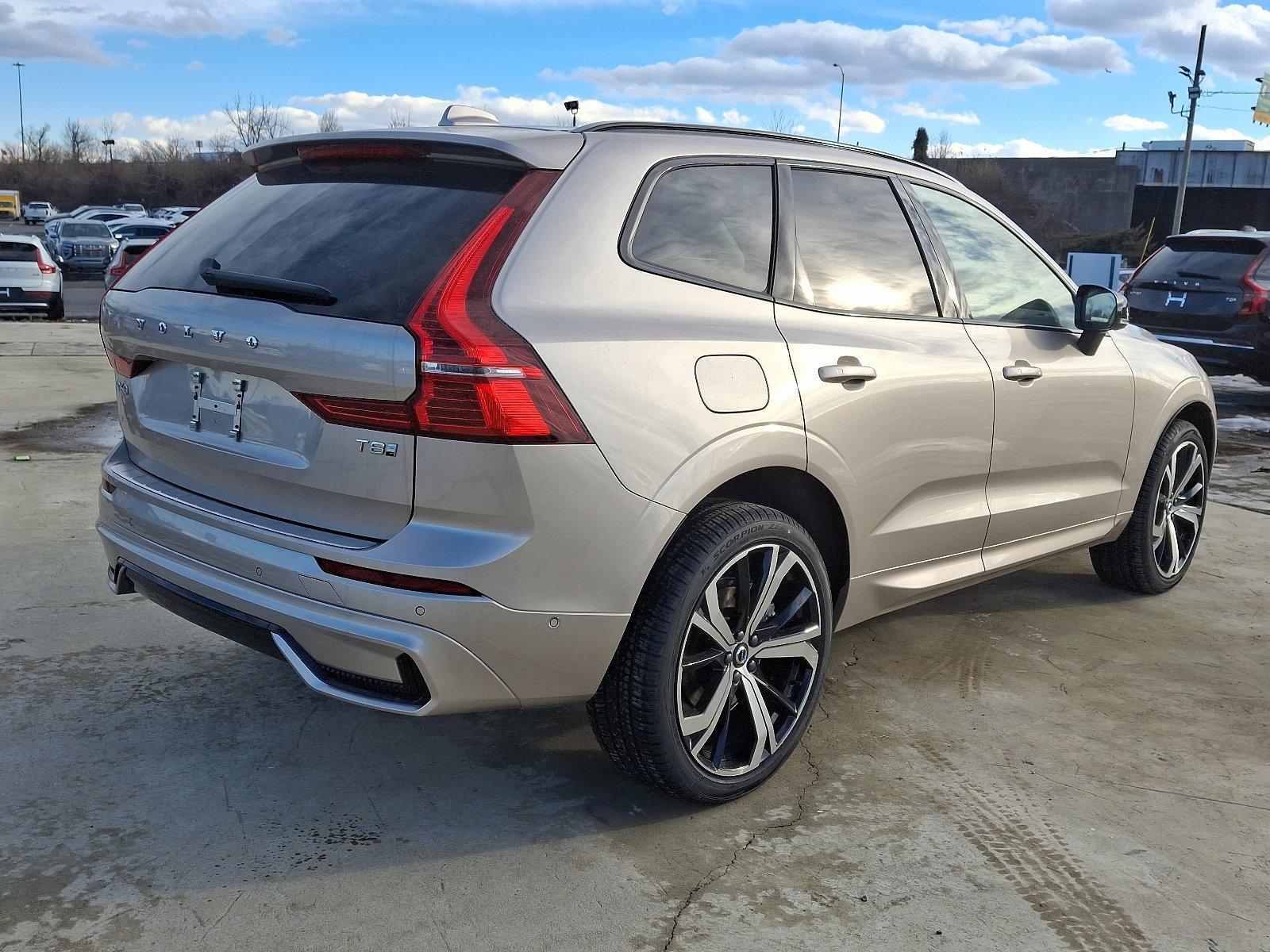 2025 Volvo XC60 Plug-In Hybrid Vehicle Photo in Trevose, PA 19053